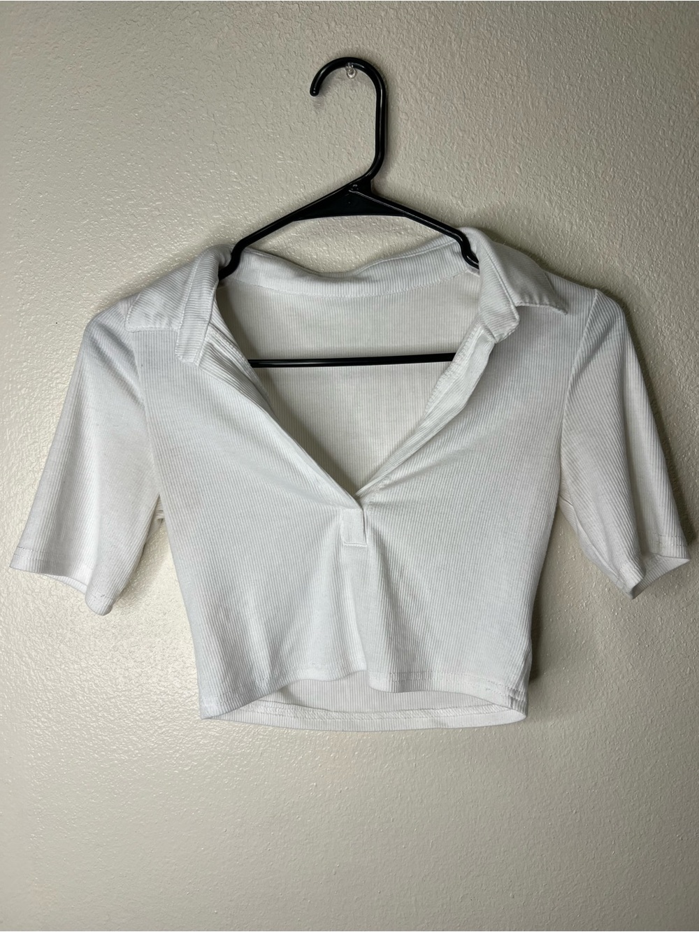 SHEIN White Ribbed Cropped Polo V-Neck Top